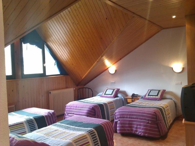 Hotel Tirol Formigal Buitenkant foto