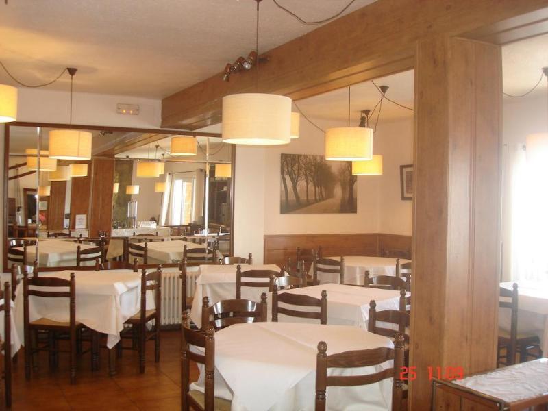 Hotel Tirol Formigal Buitenkant foto