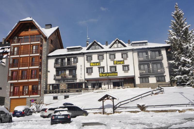 Hotel Tirol Formigal Buitenkant foto